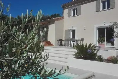 Image de Villa avec piscine au cœur de la Drôme provençale