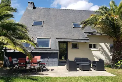Image de Maison moderne proche de la mer avec 2 terrasses et 1 spa