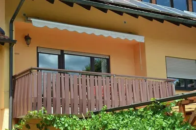 Image de Haus Emil unter der Burg - apartment/apartment, shower, Wc, 3 bedrooms