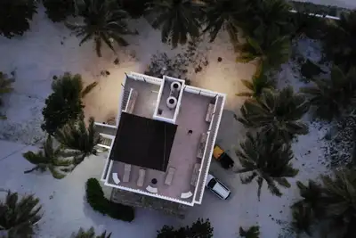 Image de Permit- Beachfront Apartment (6 guests), Level 1