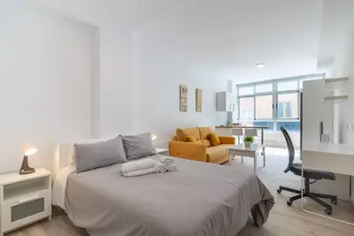 Image de Flatguest Mary Sanchez + Beach + Studio + Fast WiFi