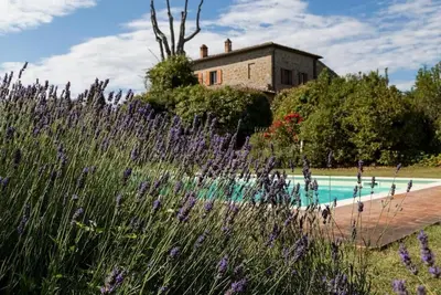 Image de Villa con Piscina Privata Immersa Nella Campagna Toscana