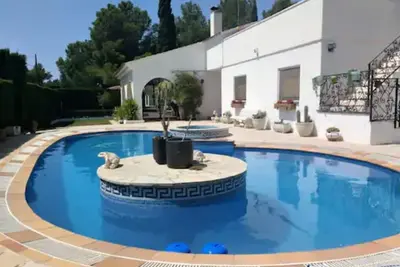Villa Los Sauces private pool 7/8 people super barbecue! ! ! !