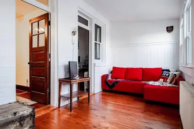 Image de ✢ The E St Retreat ✢ Lovely 3-Br Nestled between H St & Eastern Market ✢