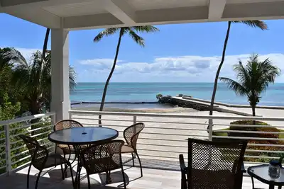 Image de The Beach House-Luxury Oceanfront Home, Outstanding Views, Pool & Beach