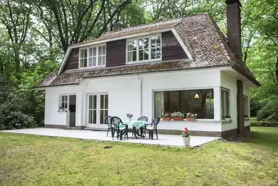 Image de Maison de vacances א Westmalle avec jardin privי