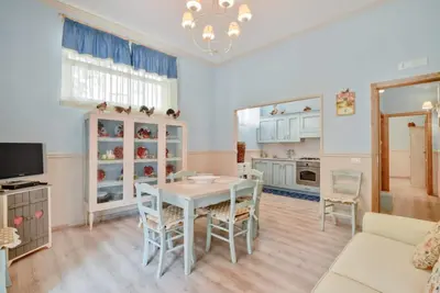 Image de Raggiola Poolside Apartment with private parking and garden