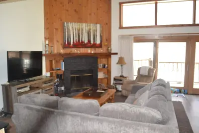 Image de Condo < 1mi. from Mt. Snow / Free Shuttle