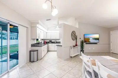 Image de 8 min to Beach ★ 5tv★Ice Hockey★ Bbq★ Bikes★Baby Gear ★Table Tennis ★Beach Gear