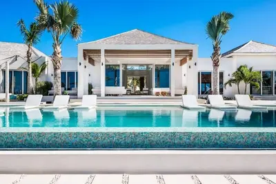 Image de Villa Sentosa | Beach Front - Located in  Beautiful Grace Bay with Private Pool