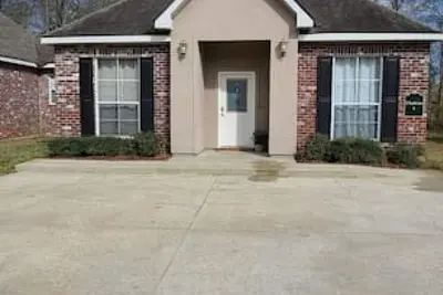 Image de Chateau 5, spacious townhouse in Tickfaw, La