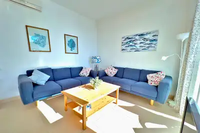 Image de Skol 933 - Fantastic 2-Bedroom Apartment with 9th Floor Sea Views