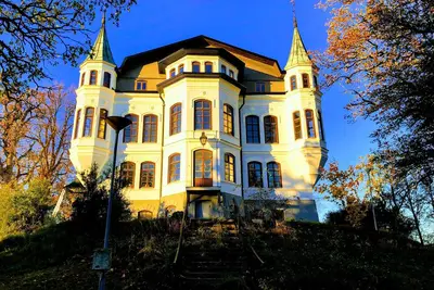 Image de Hägerstads Slott - Lake Front Fairytale Castle