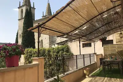 Image de Coeur de Goudargues appartement duplex  terrasse plancha clim chien sur demande