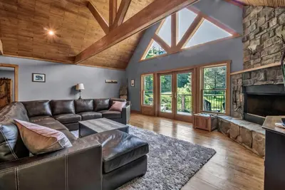 Image de Beautiful 6 bedroom Ellicottville Chalet