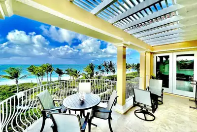 Image de Barefoot Luxury on Grace Bay - Beachfront Penthouse 301 Villa Renaissance, Gym