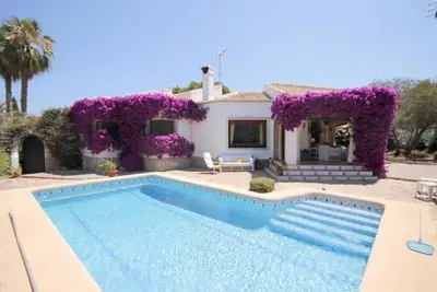 Image de Jaureguia - Cinq Chambres Villa, Couchages 10