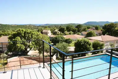 Image de Villa L'Arbousier. 4 pers, piscine chauffée, 3 min plage en voiture
