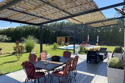 Image de \"Le Galinié\" Chic'Art. Atelier avec piscine