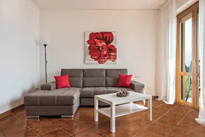 Image de Charmant appartement \"Bel Soggiorno 1\" avec vue lac et montagne, Wi-Fi, balcon, parking