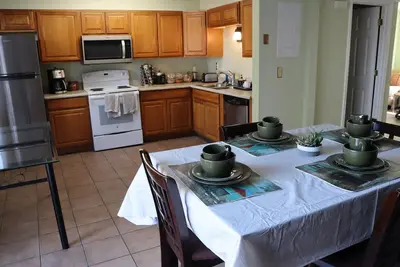 Image de Beautiful 4br Townhome, Pool, Private Patio, 2 car, Near Airport, Asu & more!