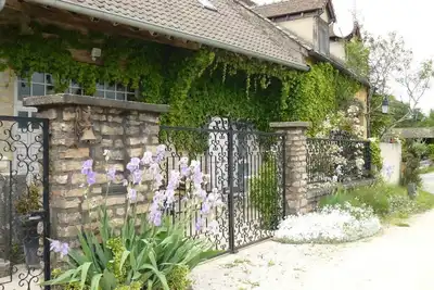 Image de Gîte des Iris - Montceaux Ragny