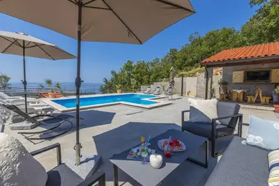 Image de Appartement de vacances pour 4 personnes env. 100 qmà Hreljin, Baie de Kvarner (Comitat de Primorje-Gorski)