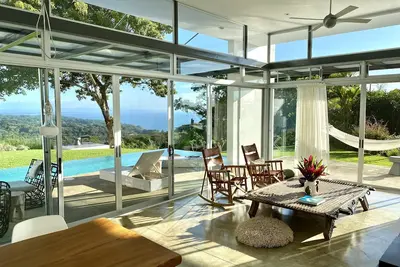 Image de Pool, A/C, ocean view, fiber optic, 10 minutes to beaches/restaurants/tours!