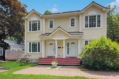 Image de Ideally Located Home w/ Deck, WiFi & Washer/Dryer - Walk into Town & Acadia