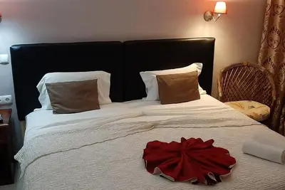 Image de Belle Chambre Double Deluxe en Centre Ville - Wifi et Ac