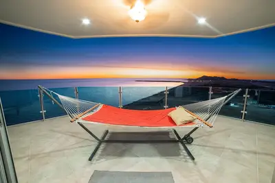 Image de Esmeralda Beach Resort 3 Bedrooms Condo B 902