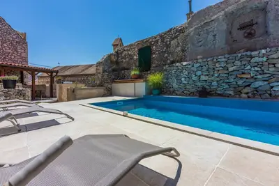 Image de Maison de vacances Bribir pour 2 - 14 personnes avec 6 chambres à coucher - Maison de vacances