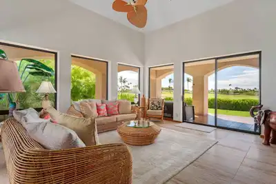 Single-Story Shores Golf Villa 19 - 2 Ensuite & Loft
