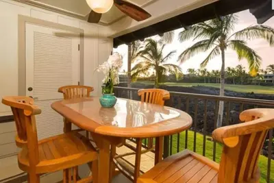 Image de Gorgeous 2 bedroom with loft villa with Private Beach Access