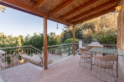 Image de Its A Lovely Property To Relax In