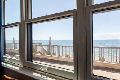 Image de Relaxing Getaway at the Catfish Saturday cottage located at the Oceana Cottages