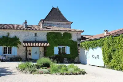 Image de Gîte Lou Prat de 8 à 10 personnes avec piscine privative