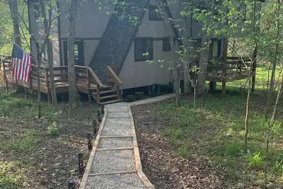 Image de Stunning Lakeside Retreat at Innsbrook w/ Swing, Canoe and 3 Kayaks