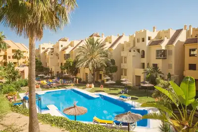 Image de Duquesa Village-Luxury apartment with sea & golf views