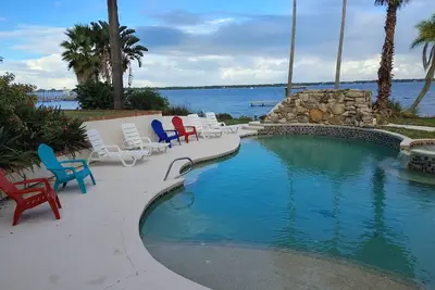 Image de Inter-Coastal 2 Br Apt. within Villa with heated pool, kitchen and dining room