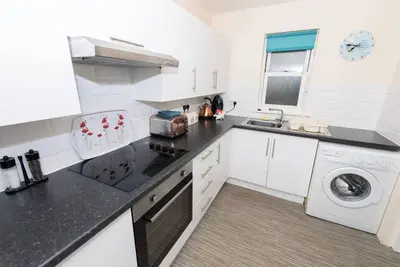 Image de Beautifully Furnished Double Bedroom Apartment