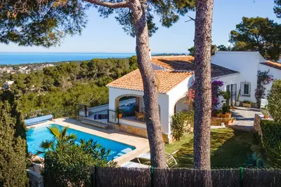 Image de Villa Totalement Rénovée 2022 8 Personnes vue Exceptionnelle Sérénité