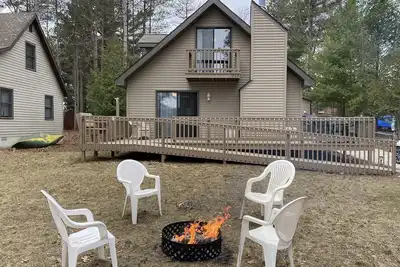 Image de New Listing! Sleeps 10. Across from Upper Silver Lake