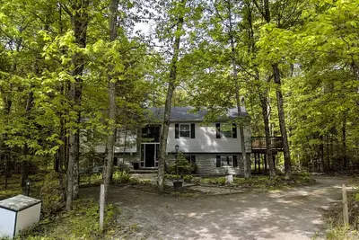 Image de Sun & Seclusion - All-Season Cottage