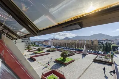 Image de Joivy Spacious Apt for 6, near train station and beach