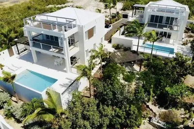 Image de Twin Villas at Caya, 6 bed 6. 5 bath