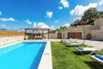 Image de Renta Villa Georgios, with Pool, Bbq & Playground, Close to the beach