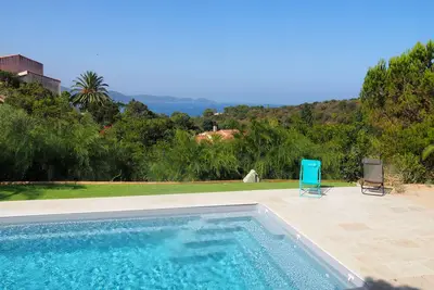 Image de Villa 4 chambres, piscine chauffée et jacuzzi