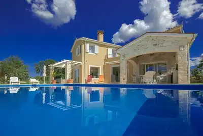 Image de Charming villa with 4 bedrooms and private pool near Poreč