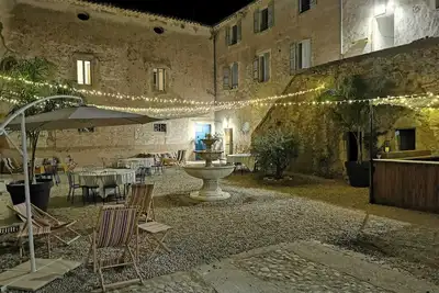 Grand domaine pour 35 personnes